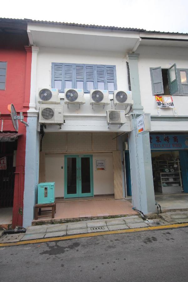 Little Houses Kuching Exterior foto